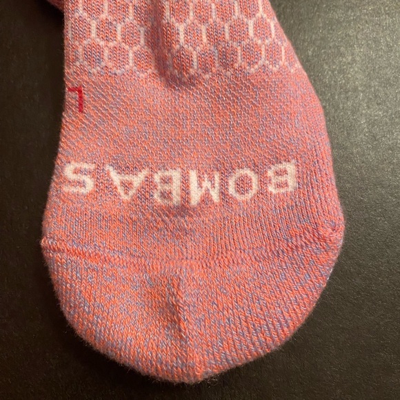 Bombas Youth Hex Tec Socks Pink Size Y (12T - Y3) NWOT - Picture 5 of 6